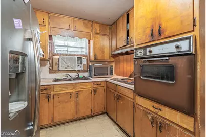 5655 Campbellton Road SW, Atlanta, GA 30331 - Photo 12