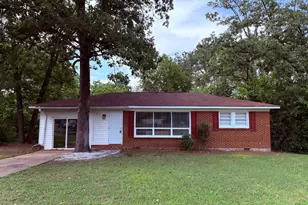 2602 Lakeridge Circle, Rome, GA 30165 - Photo 2