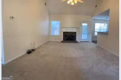 8 Kingsbrook Cove, Newnan, GA 30265 - Photo 2