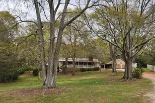 582 S Cherokee Rd, Social Circle, GA 30025 - Photo 10