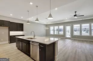 42 Club Cresswind Dr, Newnan, GA 30263 - Photo 8