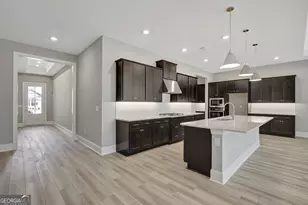 42 Club Cresswind Dr, Newnan, GA 30263 - Photo 6