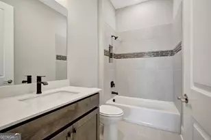 42 Club Cresswind Dr, Newnan, GA 30263 - Photo 34