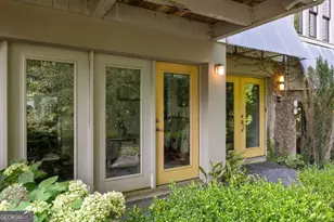 9121 Selborne Ln, Chattahoochee Hills, GA 30268 - Photo 18