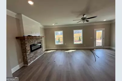 21 Creekside Commons Drive, Hoschton, GA 30548 - Photo 10