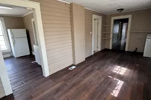 108 N Washington St, Dublin, GA 31021 - Photo 2