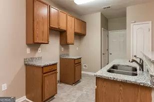 2839 Windsor Forrest Ct, College Park, GA 30349 - Photo 6