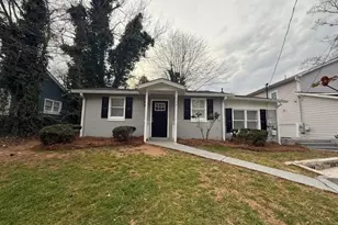 192 Margaret St, Fairburn, GA 30213 - Photo 2