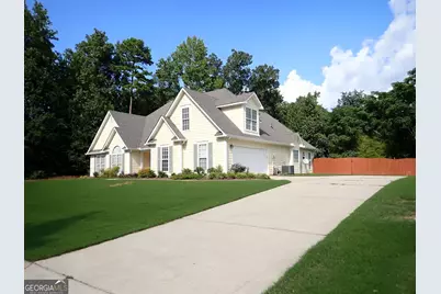 180 Sunderland Circle, Fayetteville, GA 30215 - Photo 2