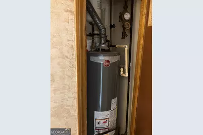 1288 Lakewood Drive NE, Conyers, GA 30013 - Photo 12