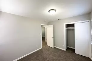 2566 NW Santa Barbara Dr, Atlanta, GA 30318 - Photo 12