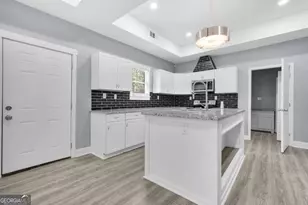 1114 1/2 E Bolton St, Savannah, GA 31404 - Photo 14