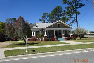 3 S Spring St, Claxton, GA 30417 - Photo 1