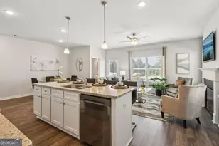 6348 Towhee Way, Morrow, GA 30260 - Photo 16