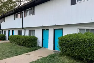 3045 Semmes St, Atlanta, GA 30344 - Photo 4