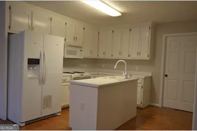 423 Windsor Court, Macon, GA 31216 - Photo 4