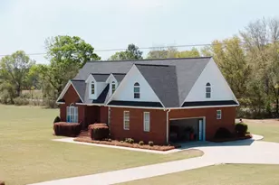 83 Gabriel Ln, Baxley, GA 31513 - Photo 1