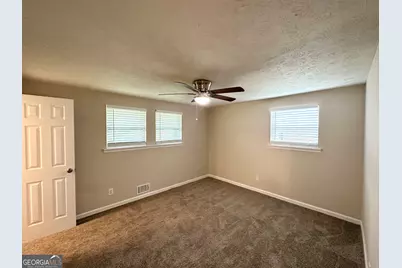 6026 S Bear Drive, Douglasville, GA 30135 - Photo 10