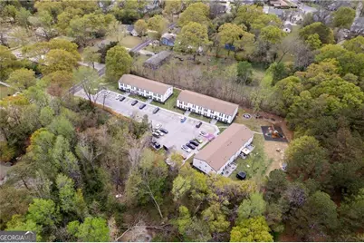 1204 Lakeview Drive NW, Conyers, GA 30012 - Photo 2