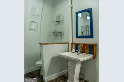 18 W Currahee Street, Toccoa, GA 30577 - Photo 20