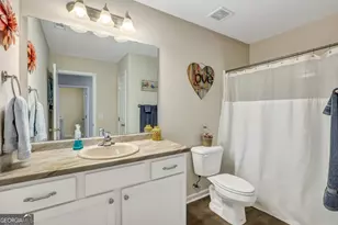 572 Brightleaf Cir, Hinesville, GA 31313 - Photo 18