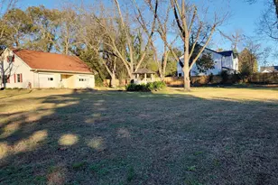 121 Cook St, Royston, GA 30662 - Photo 8