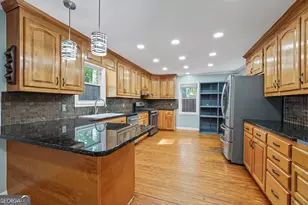 154 Possum Point Dr, Eatonton, GA 31024 - Photo 4