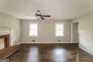 6024 S Deshon Ct, Lithonia, GA 30058 - Photo 6