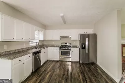 6024 S Deshon Court, Lithonia, GA 30058 - Photo 8