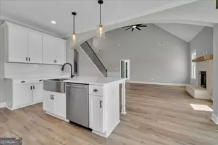 438 Burlington Dr, Lizella, GA 31052 - Photo 22