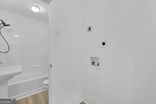 627 W 48th St, Savannah, GA 31405 - Photo 28