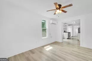 627 W 48th St, Savannah, GA 31405 - Photo 12