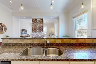 2897 Macaw St NW, Atlanta, GA 30318 - Photo 16