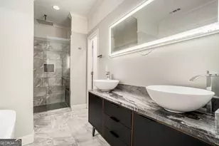 1397 Thomas Rd, Decatur, GA 30030 - Photo 22