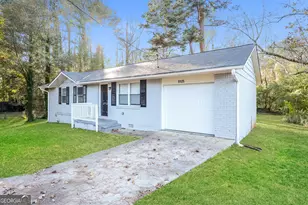 8125 Attleboro Dr, Jonesboro, GA 30238 - Photo 2