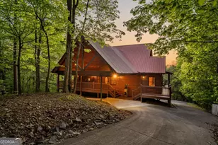 433 Spruce Cir, Mineral Bluff, GA 30559 - Photo 2