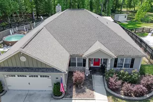 27 Creekside Dr, Winder, GA 30680 - Photo 2