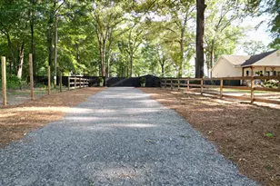 1061 S Lake Dr, East Dublin, GA 31027 - Photo 8