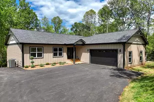 137 Oxford Trl, Blairsville, GA 30512 - Photo 1