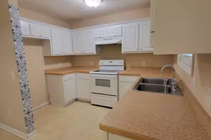 15 Twin Lakes Rd, Winder, GA 30680 - Photo 4