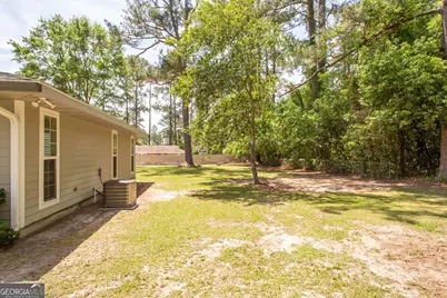 1114 Laurel Street, Blackshear, GA 31516 - Photo 6