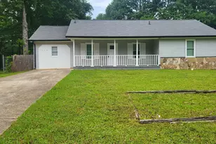 324 Cynthia Ct, Jonesboro, GA 30238 - Photo 2