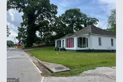 422 Athens Street, Jefferson, GA 30549 - Photo 2