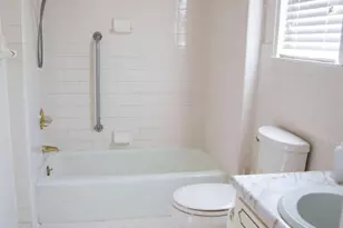 298 S Main St, Baxley, GA 31513 - Photo 34