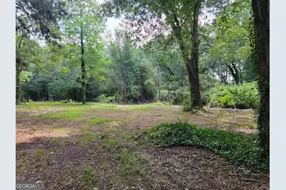 947 Sheppard Road, Stone Mountain, GA 30083 - Photo 4