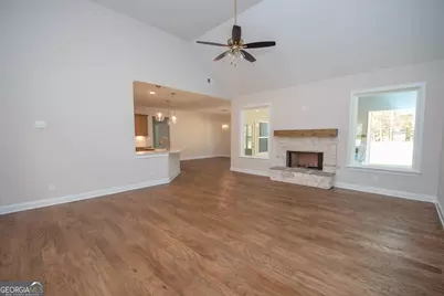 49 Durham Estates Drive, Sharpsburg, GA 30277 - Photo 8