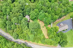 1054 Sutton Rd, Hiawassee, GA 30546 - Photo 6