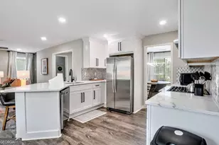 8008 Clearview Cir, Riverdale, GA 30296 - Photo 10