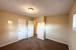 4366 Glenwood Pkwy, Decatur, GA 30032 - Photo 12