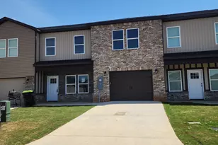 310 Beau Claire Cir, Byron, GA 31008 - Photo 4